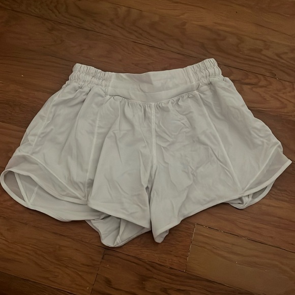 White Lululemon Hotty Hot Shorts - Picture 1 of 5